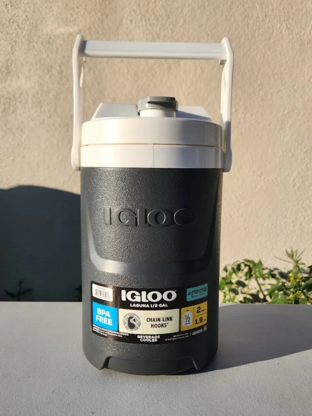 NEW Igloo Half Gallon Tumbler Jug Cooler Beverage Container Thermos 1/2 Gallon S